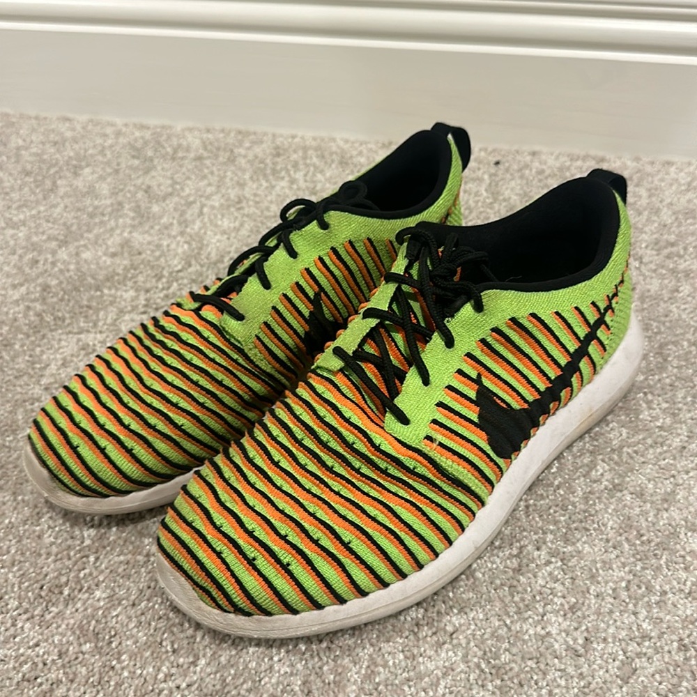 Nike sneakers size 6.5.